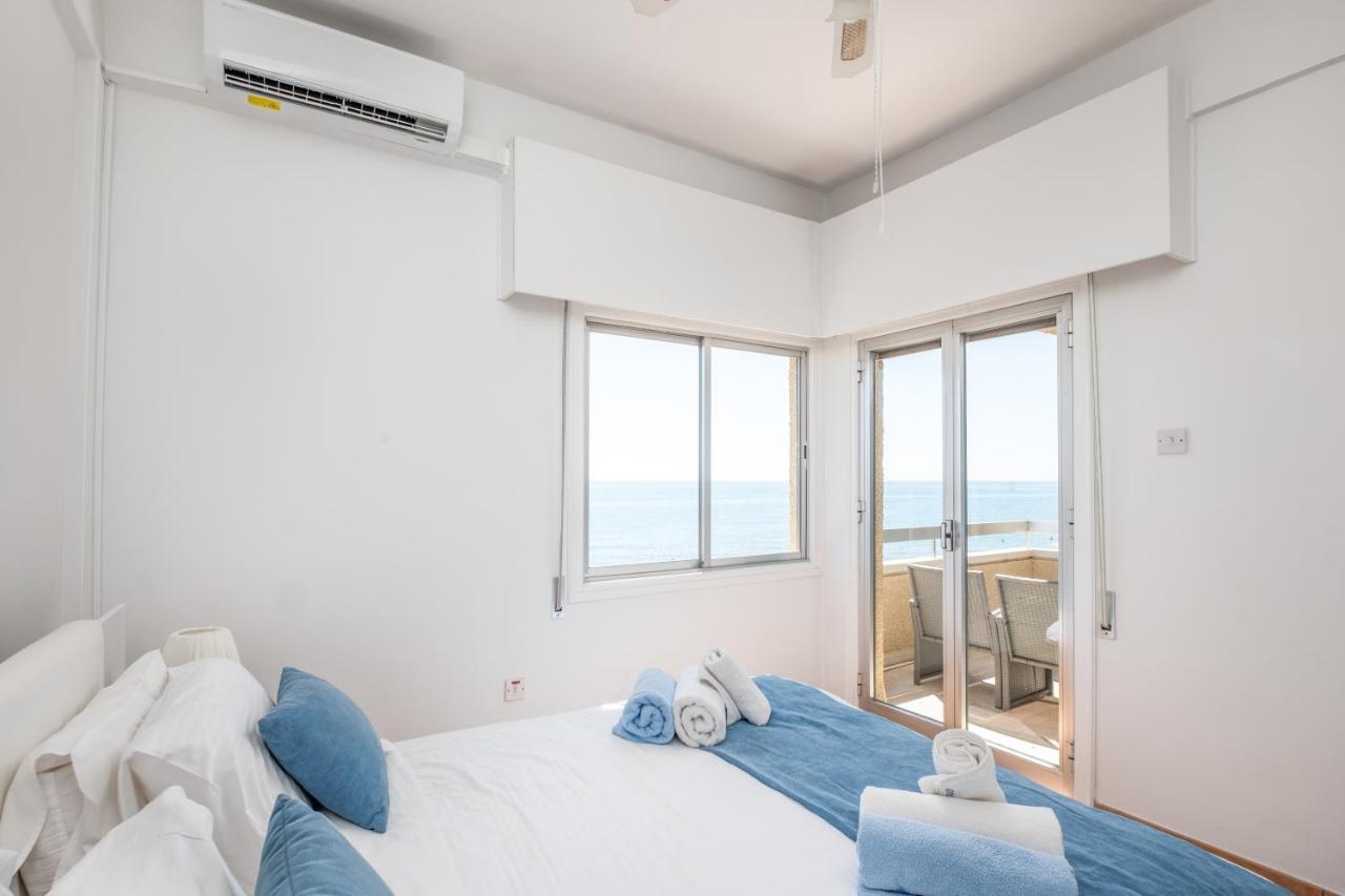 Apollon Sea View Beachfront Ap 302 Larnaca Esterno foto