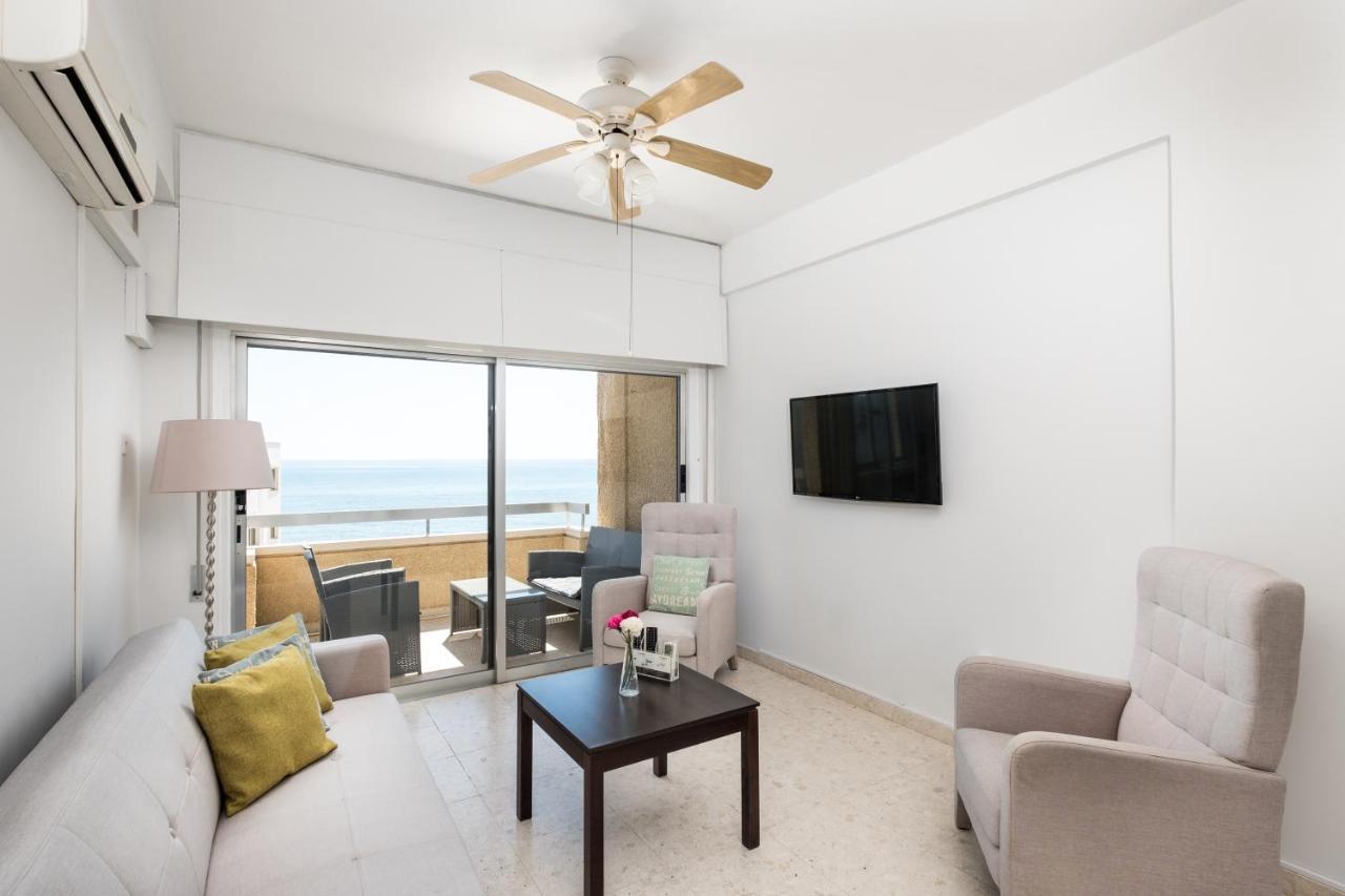 Apollon Sea View Beachfront Ap 302 Larnaca Esterno foto