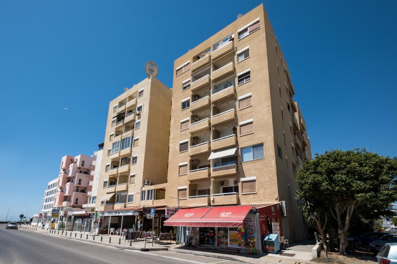 Apollon Sea View Beachfront Ap 302 Larnaca Esterno foto