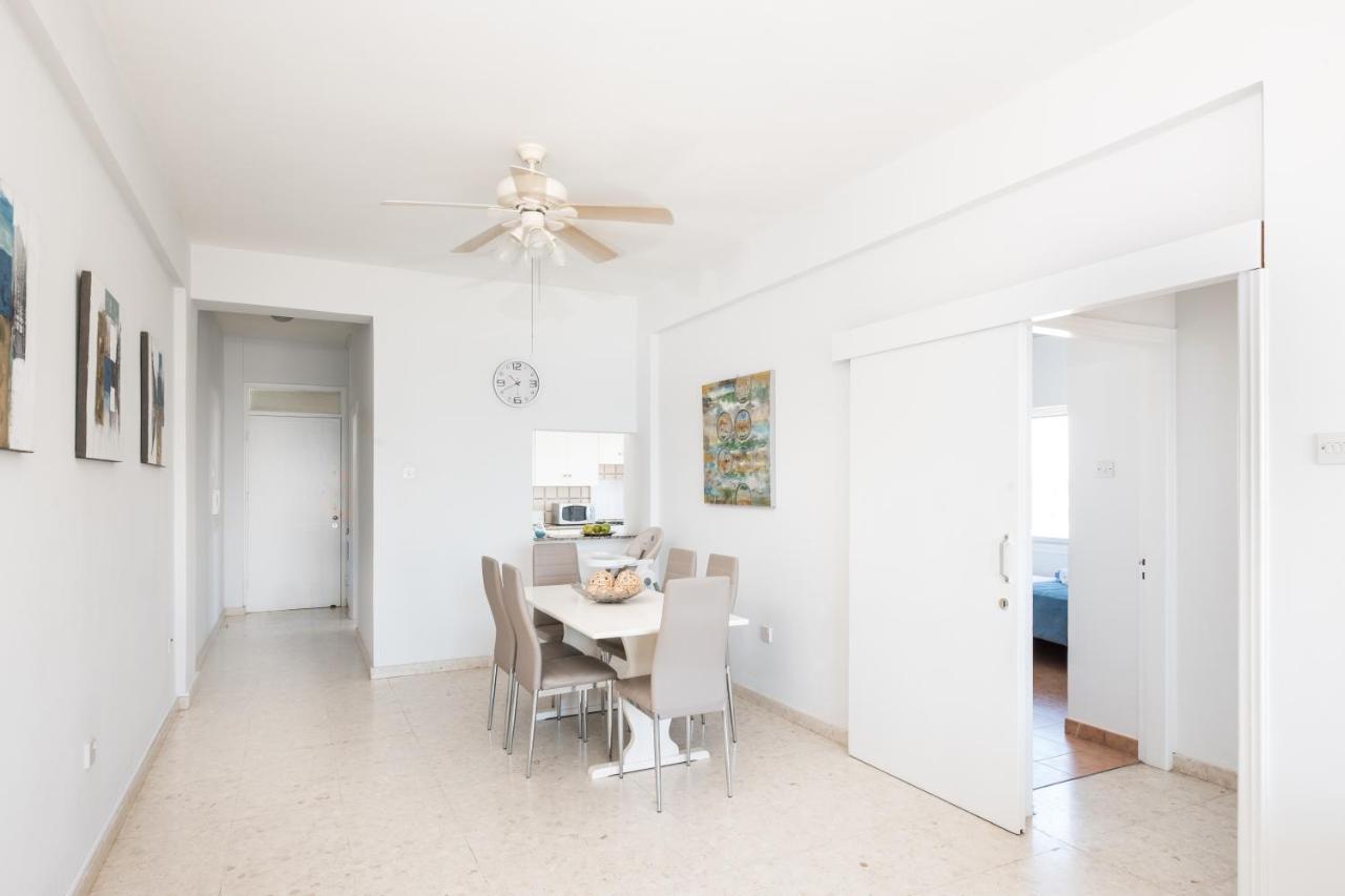 Apollon Sea View Beachfront Ap 302 Larnaca Esterno foto