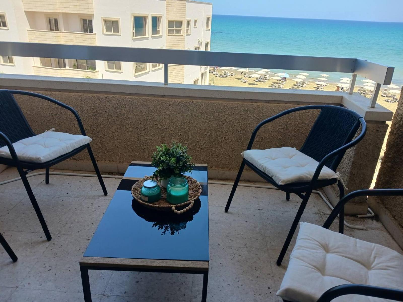 Apollon Sea View Beachfront Ap 302 Larnaca Esterno foto